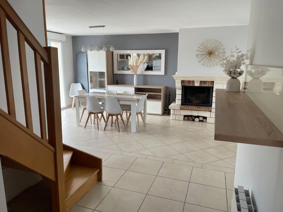 Maison D'Hotes Baslieux-sous-Chatillon Ngoại thất bức ảnh