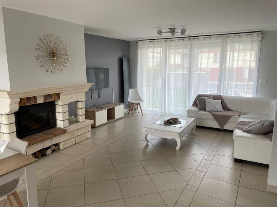 Maison D'Hotes Baslieux-sous-Chatillon Ngoại thất bức ảnh